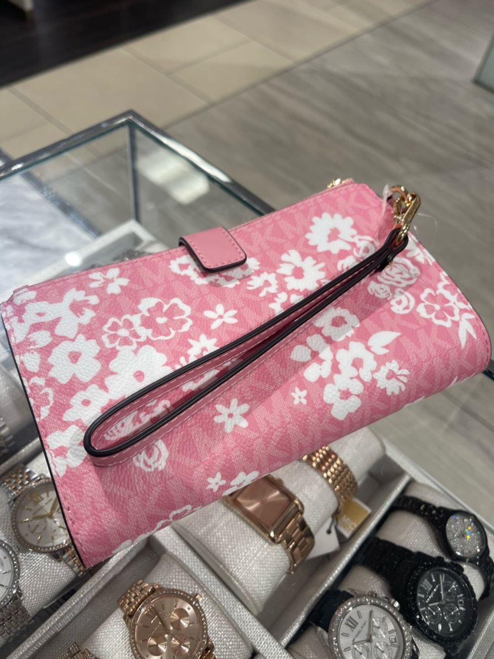 MICHAEL KORS JST Lg Double Zip Printed Signature Logo Wristlet Wallet
Carnation - Picture 8 of 16